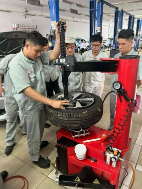 MÁY RA VÀO LỐP ER-706B