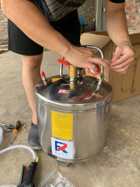 BÌNH BỌT TUYẾT LOẠI 40L CAO CẤP (INOX SUS 304) ERCC-F03