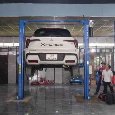 CẦU NÂNG 2 TRỤ CÓ CỔNG 4,5T (KHÓA ĐIỆN) ER-TC45EA