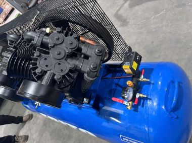 MÁY NÉN KHÍ DẠNG PISTON 300L ĐIỆN BA PHA ER-300LA