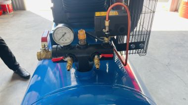 MÁY NÉN KHÍ DẠNG PISTON 500L ĐIỆN BA PHA ER-500LA