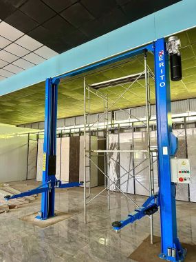 CẦU NÂNG 2 TRỤ CÓ CỔNG 4,5 TẤN(CƠ CẤU KHÓA ĐIỀU KHIỂN BẰNG ĐIỆN) ER-TC45EA
