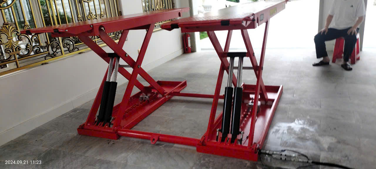 CẦU NÂNG CẮT KÉO DI ĐỘNG 4 TẤN ER-YL635