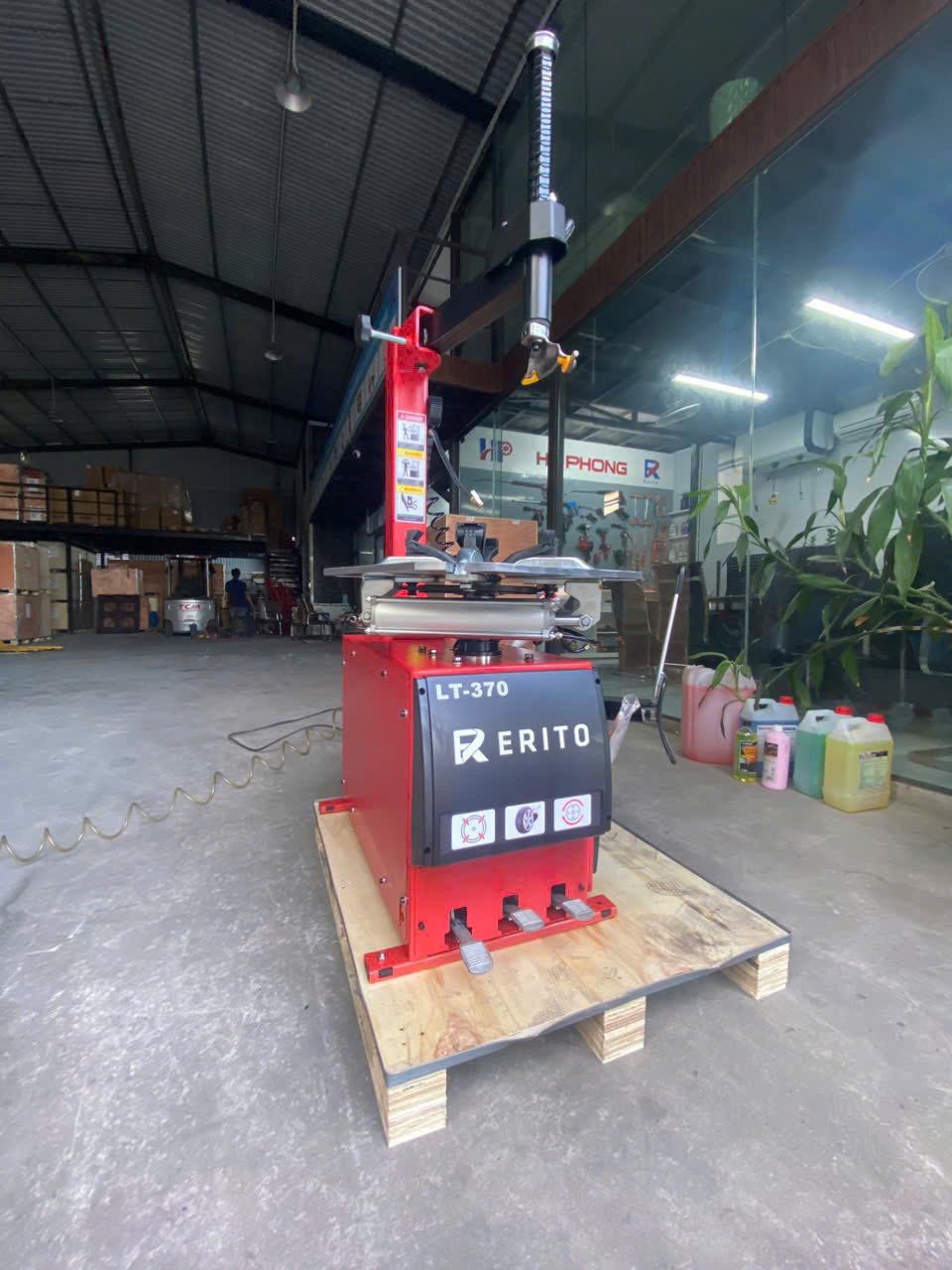 MÁY RA VÀO LỐP LT-370A